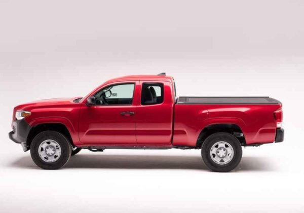 Retrax 16-18 Tacoma 5ft Double Cab RetraxONE MX - Image 2