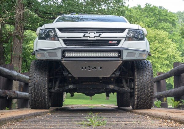 N-Fab M-RDS Front Bumper 15-17 Chevy Colorado - Tex. Black w/Silver Skid Plate - Image 5