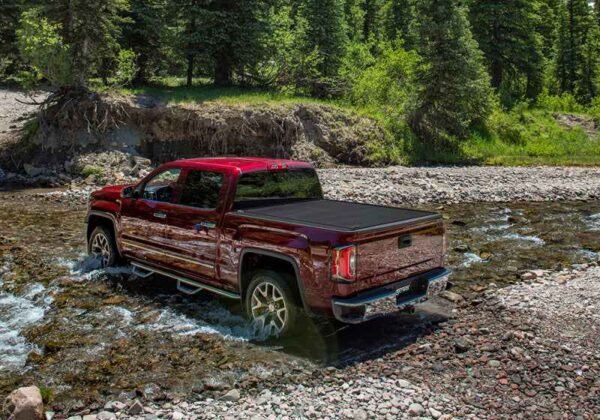 Retrax 99-06 Chevy/GMC 6.5ft Bed / 07 Classic w/ Stake Pocket (Elec Cover) PowertraxONE MX - Image 7