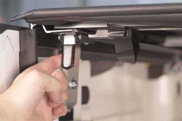 Access Vanish 15-19 Ford F-150 5ft 6in Bed Roll-Up Cover - Image 8