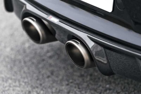 Akrapovic 16-17 Porsche 911 Carrera S/4/4S/GTS (991.2) Rear Carbon Fiber Diffuser - High Gloss - Image 2