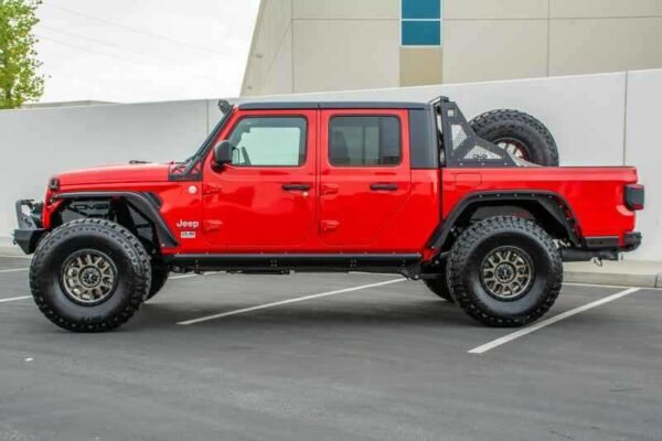 DV8 Offroad 2019+ Jeep Gladiator Side Step/Sliders - Image 4
