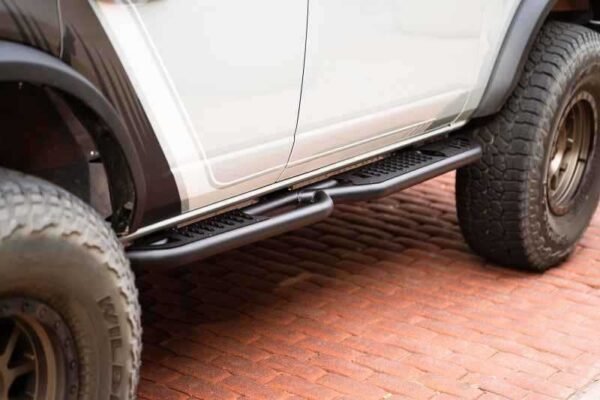 DV8 Offroad 21-22 Ford Bronco OE Plus Series Side Steps - Image 2