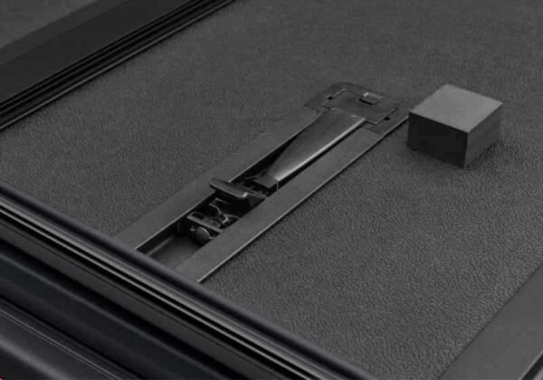 Extang 19-20 Dodge Ram (6 ft 4 in) with multifunction (split) tailgate Solid Fold 2.0 - Image 6