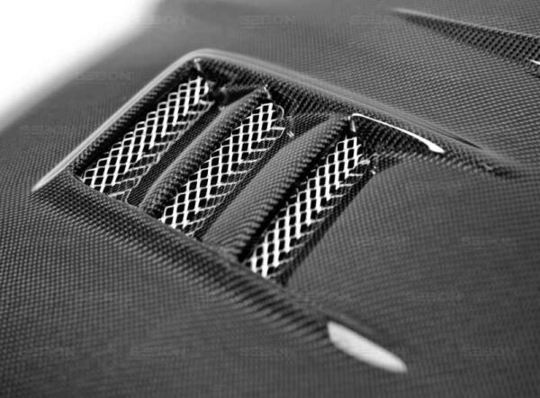 Seibon 06-07 Subaru WRX/STi CWII Carbon Fiber Hood - Image 5