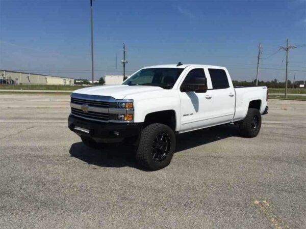 Iron Cross 07-13 Chevrolet Silverado 1500 Low Profile Front Bumper - Gloss Black - Image 4
