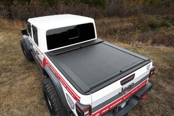 Roll-N-Lock 2020 Jeep Gladiator 5ft bed (w/ Trail Rail System) M-Series Retractable Tonneau Cover - Image 7