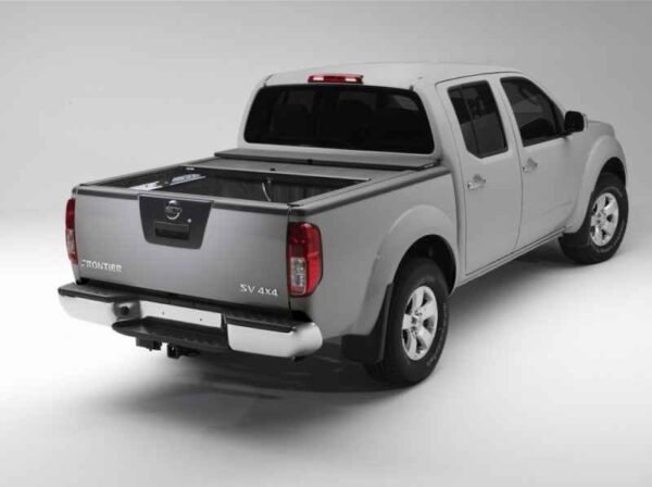 Roll-N-Lock 07-18 Toyota Tundra Crew Max Cab XSB 65in M-Series Retractable Tonneau Cover - Image 3
