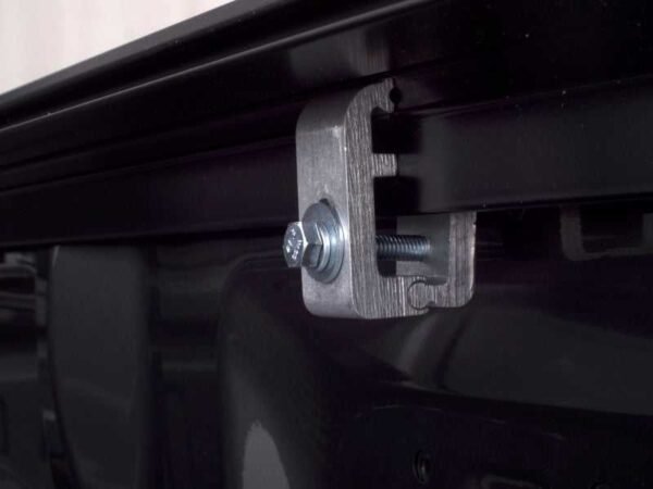 Lund 05-17 Nissan Frontier (6ft. Bed) Genesis Roll Up Tonneau Cover - Black - Image 6