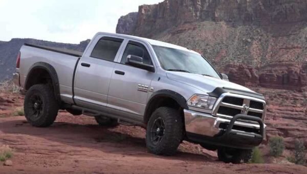 Lund 2020 RAM 2500 Bull Bar w/Light & Wiring - Black - Image 7