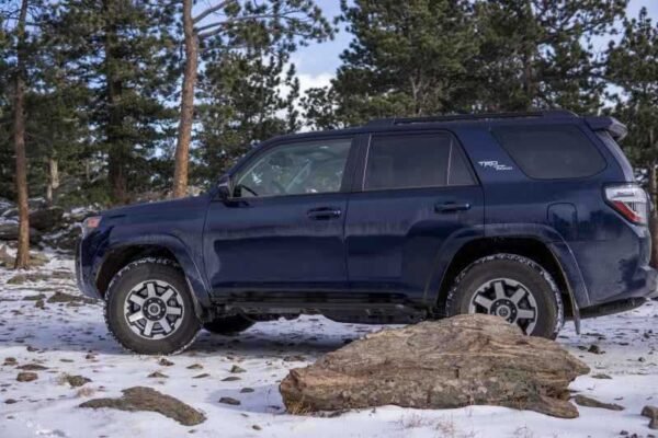 N-Fab Trail Slider Steps 10-20 Toyota 4Runner (Excl. 10-19 Limited / 10-13 SR5) - Textured Black - Image 4