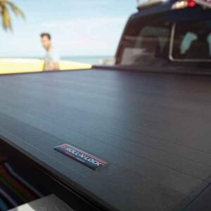 Roll-N-Lock 15-17 Chevy Silverado/Sierra 2500/3500 77-3/8in E-Series Retractable Tonneau Cover