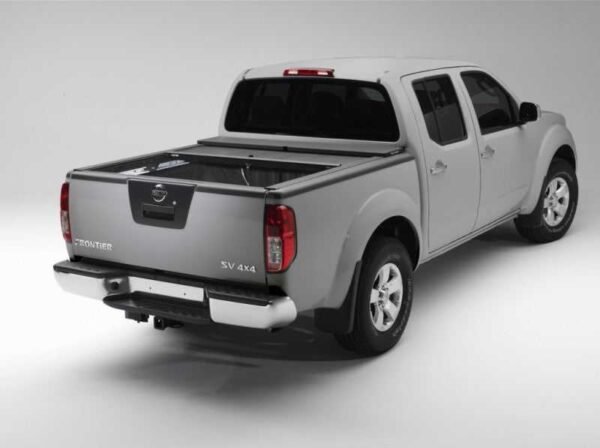 Roll-N-Lock 17-18 Honda Ridgeline XSB 59-1/2in M-Series Retractable Tonneau Cover - Image 2