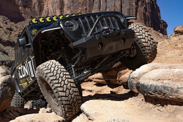ICON 2018+ Jeep Wrangler JL / 2020+ Jeep Gladiator JT Pro Recessed Impact Front Bumper w/Bar & Tabs - 25244 - Image 2